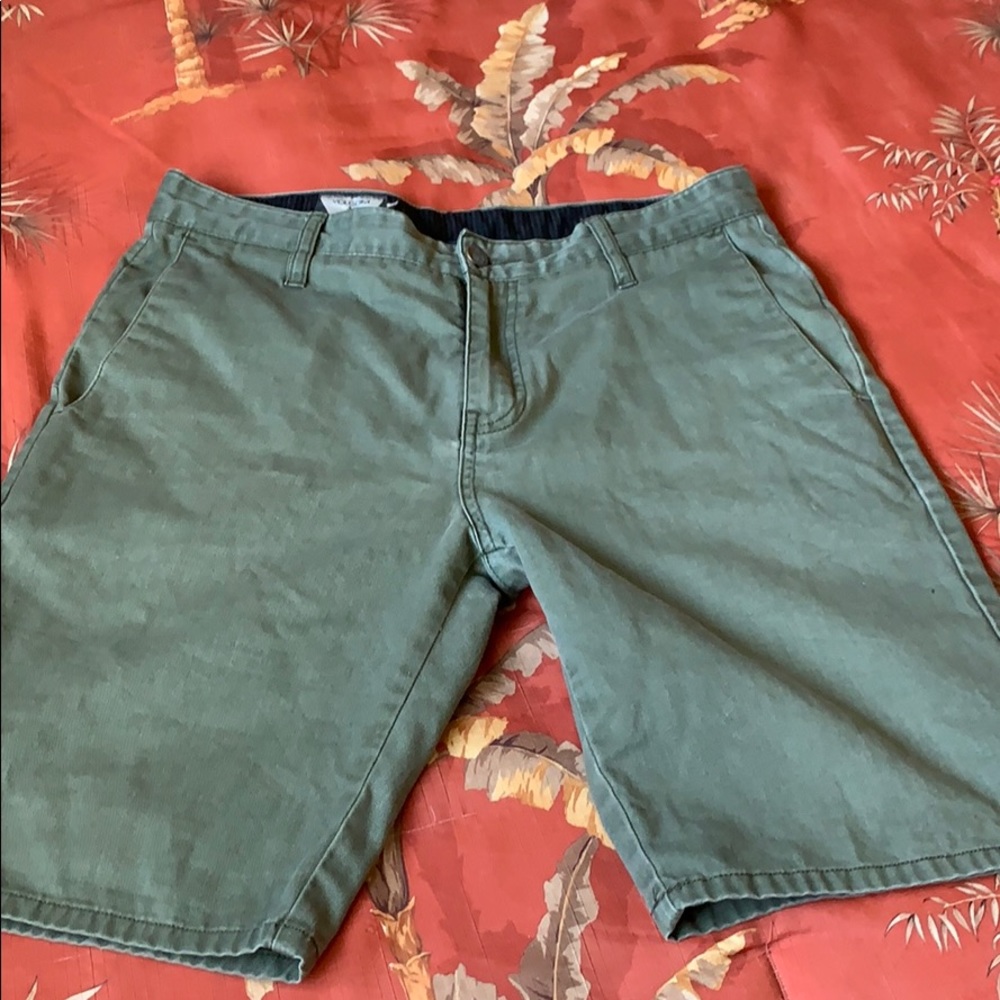 Volcom shorts
